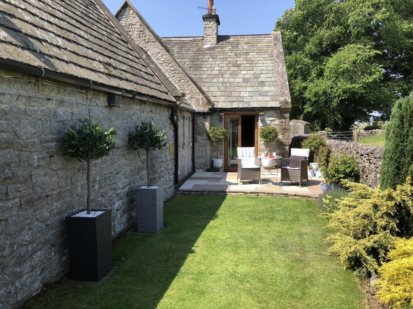 120cm Plain Natural Trunk Artificial Topiary Bay Laurel Ball Tree – image 5