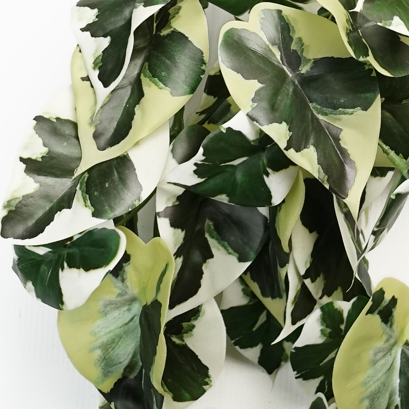 40cm Artificial Trailing Variegated Marble Pothos Plant – image 3