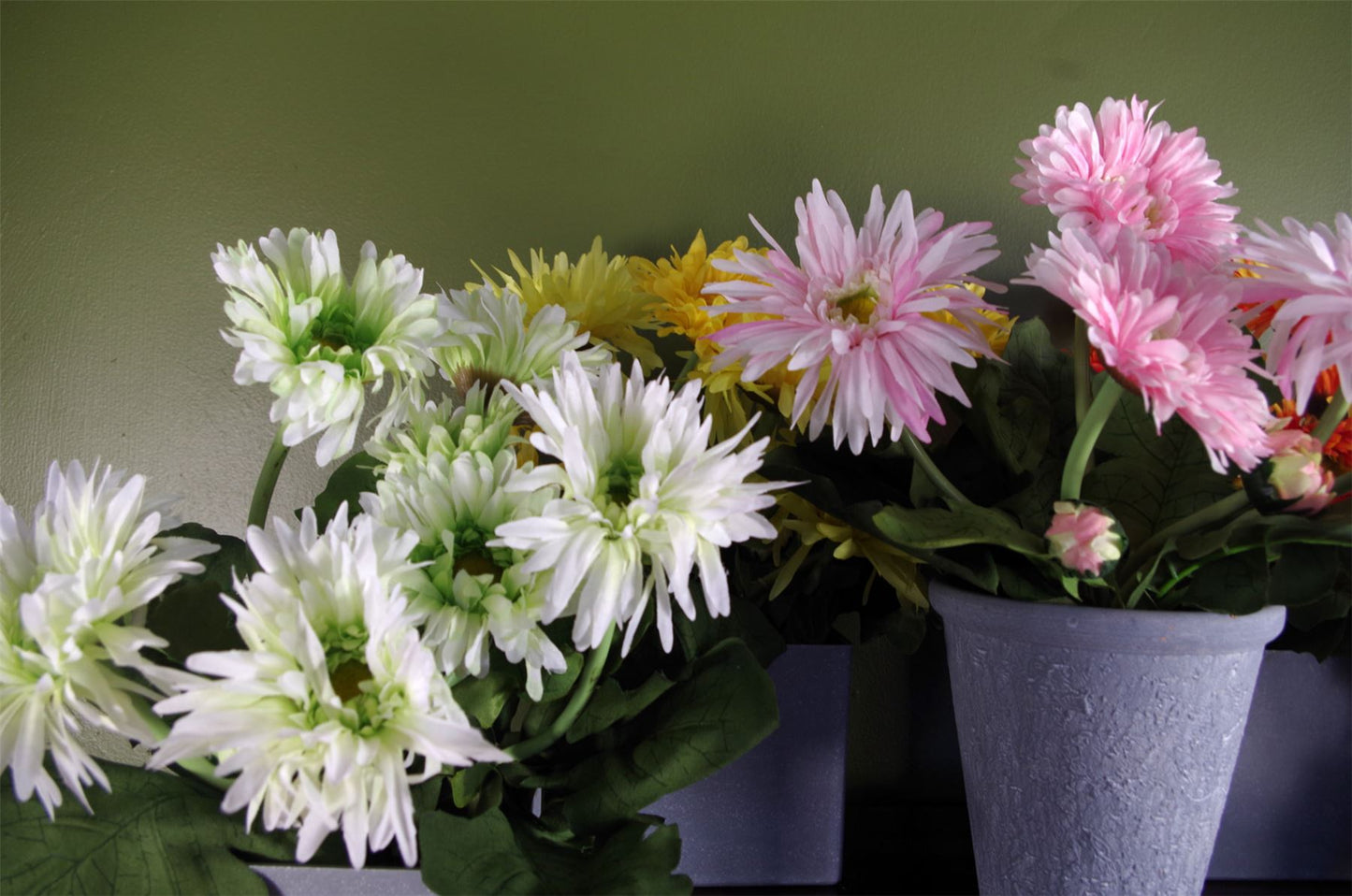 33cm Artificial Potted Daisy Pink – image 6