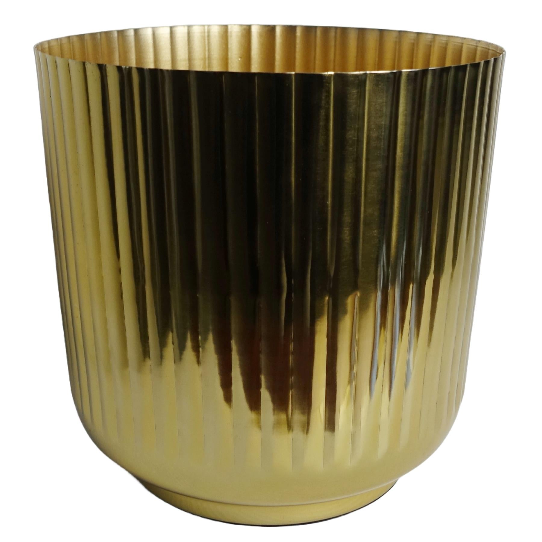 20cm Gold Fluted Planter – image 3
