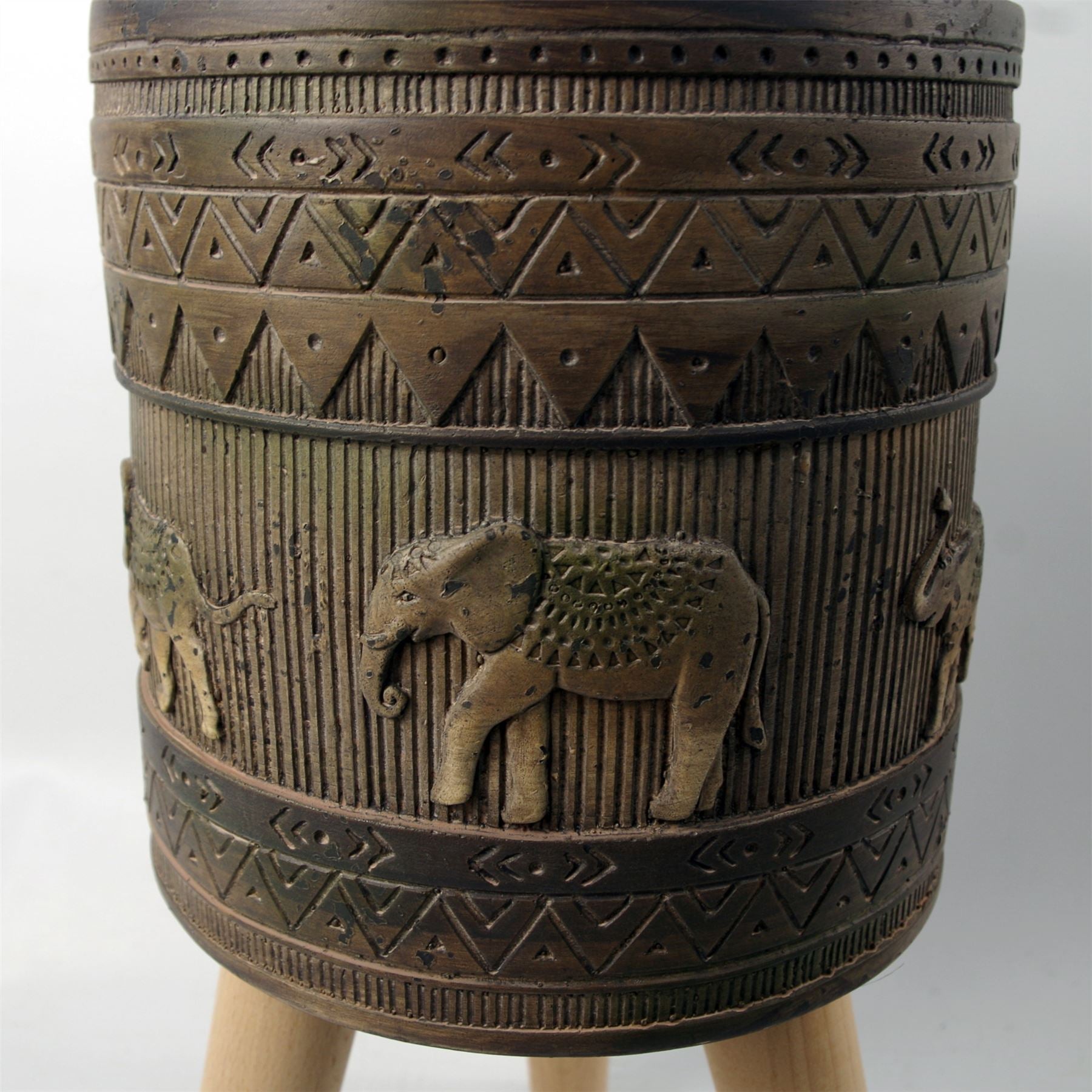 40cm x 21.5cm Zandi Elephant Composite Large Planter – image 4