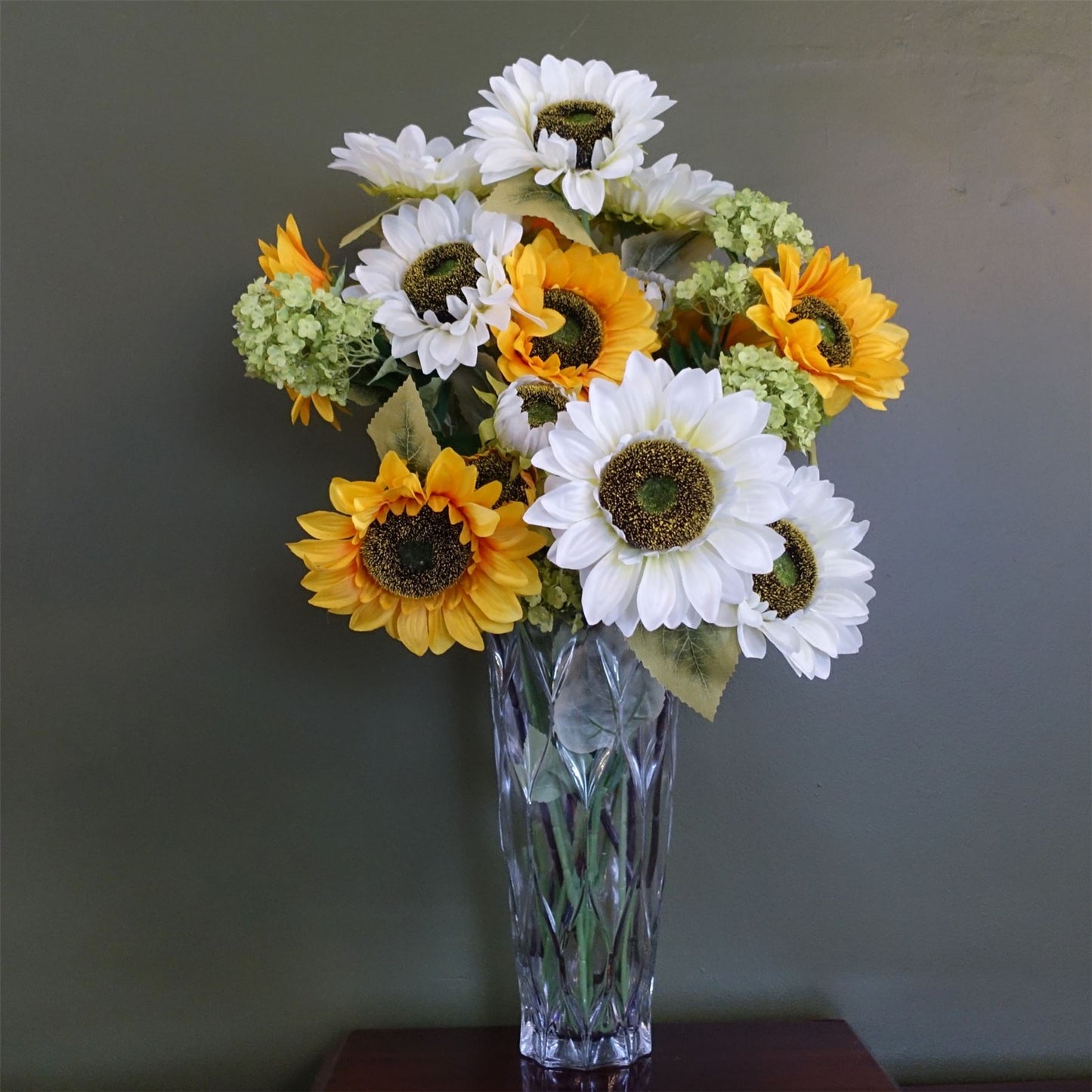 80cm Artificial White and Yellow Sunflower Mix Glass Vase – image 4
