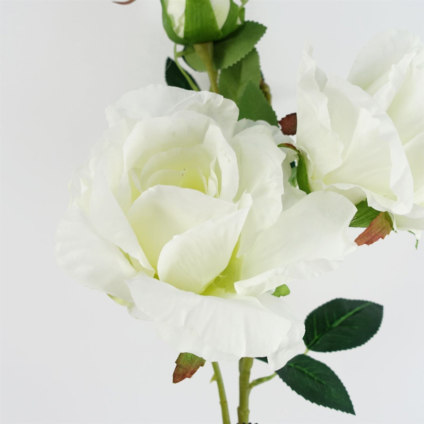 80cm Artificial White Rose Stem 3 flowers – image 3