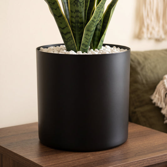 Leaf Planter Plant Pot Black 20 x 18cm
