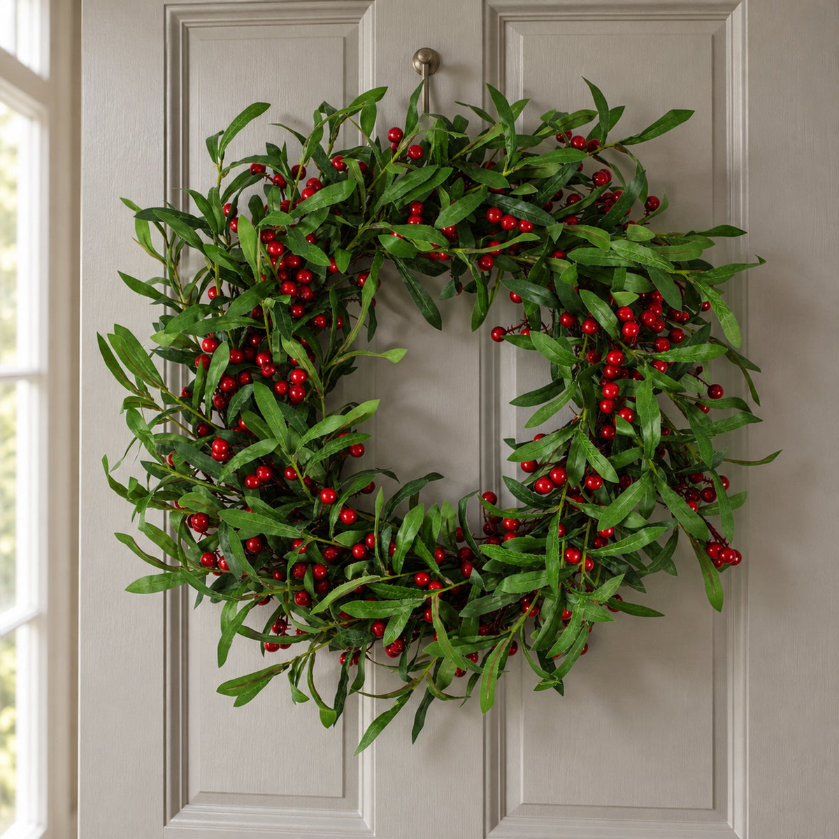 Artificial 60cm Christmas Mistletoe Leaf Red Berry Floristry Wreath