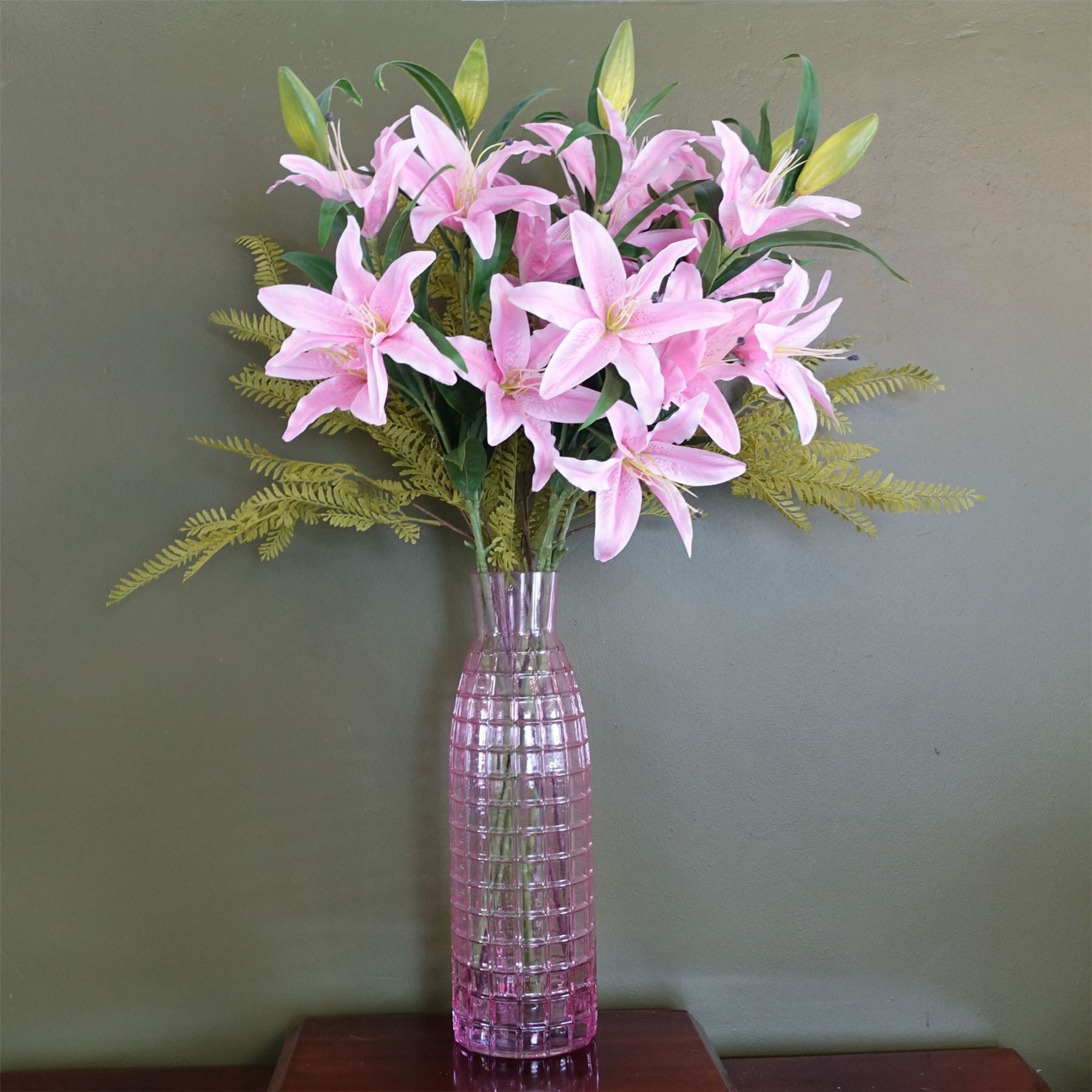 100cm Artificial Pink Lily and Fern Display Glass Vase – image 4