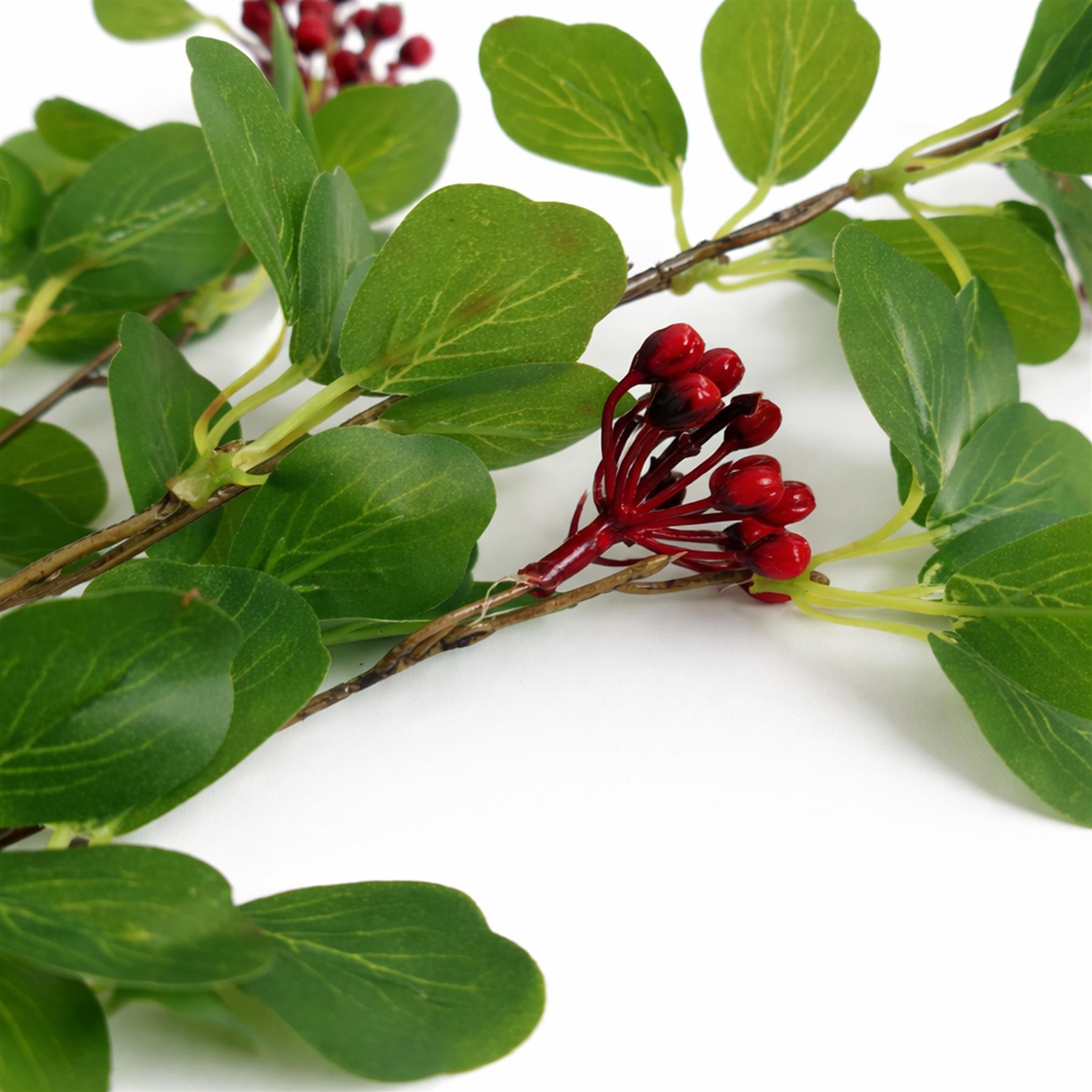 90cm Artificial Berry Foliage Spray Stem – image 3