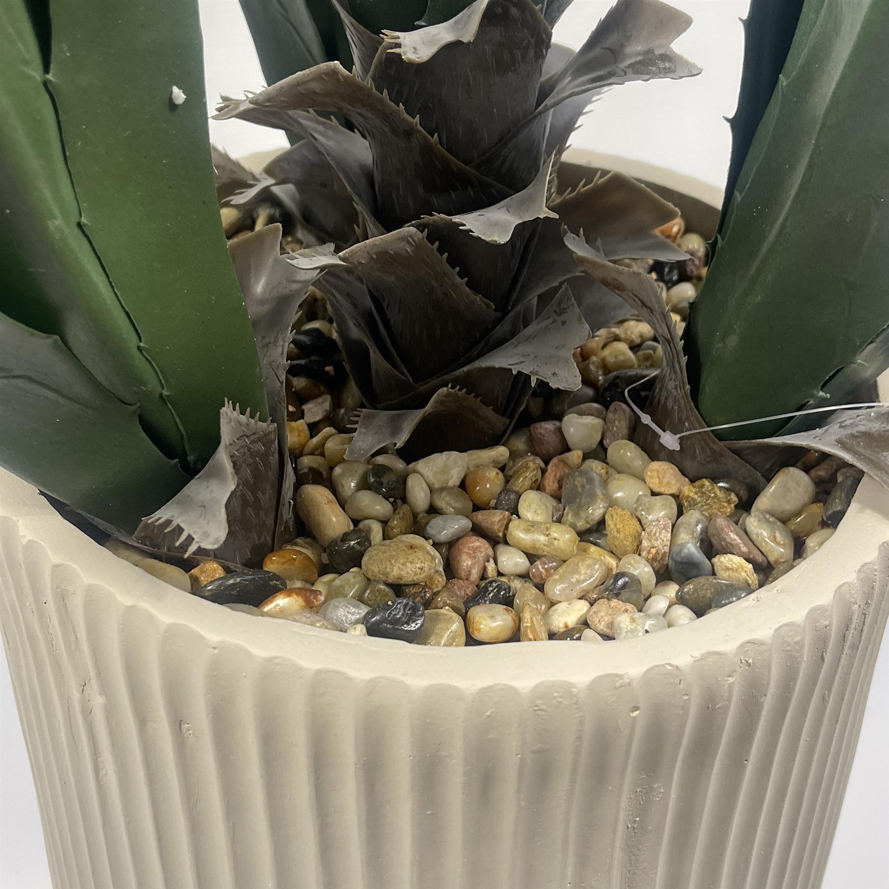 110cm Agave Tropical Display in Pot Artificial – image 4