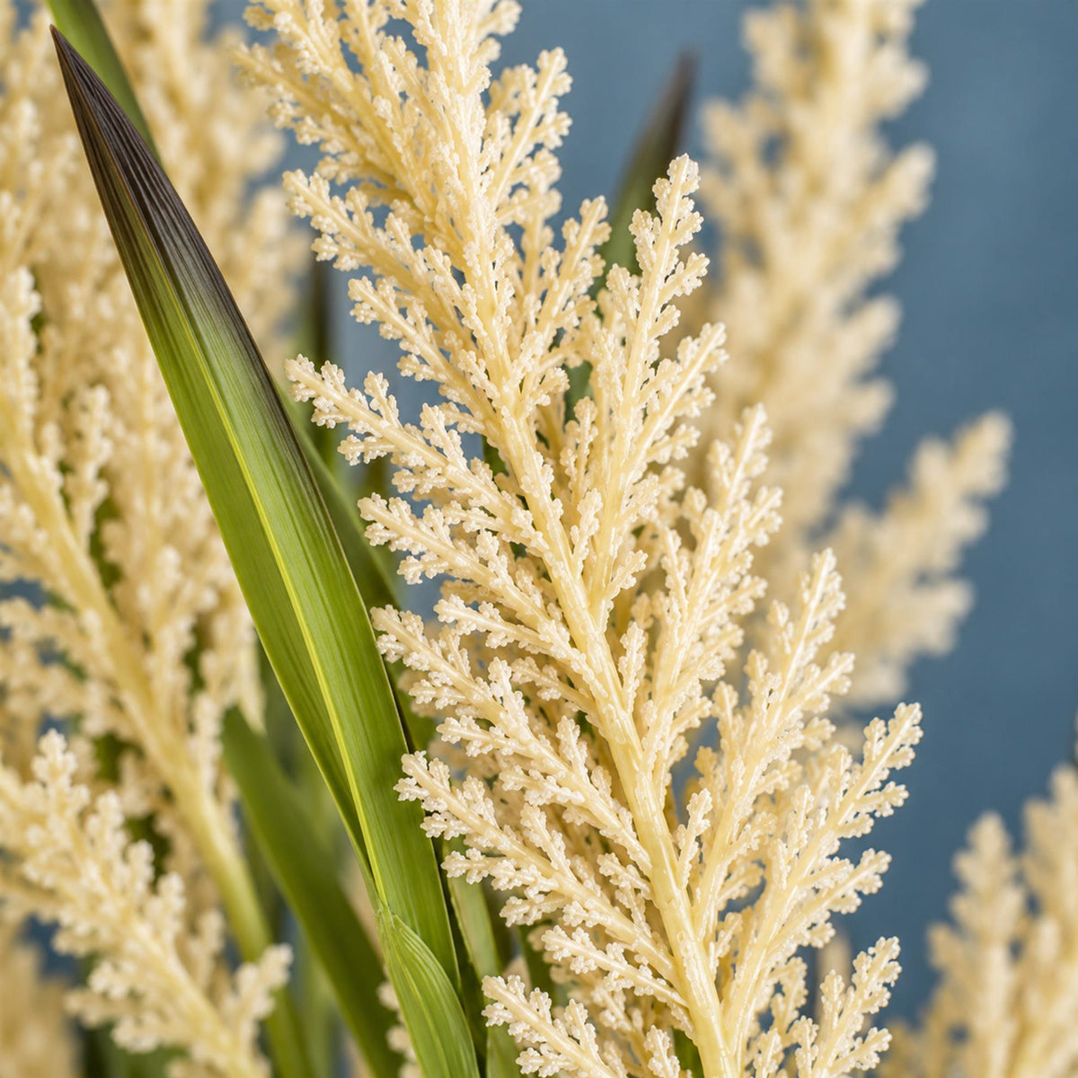 65cm Artificial Pale Yellow Plume Grass Spray – image 3
