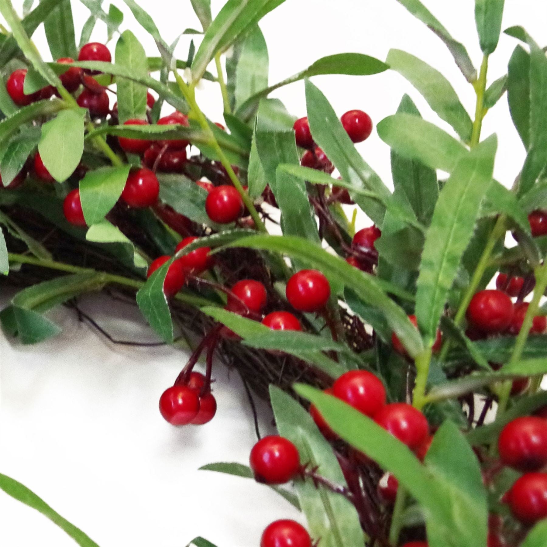 Artificial 60cm Christmas Mistletoe Leaf Red Berry Floristry Wreath – image 3